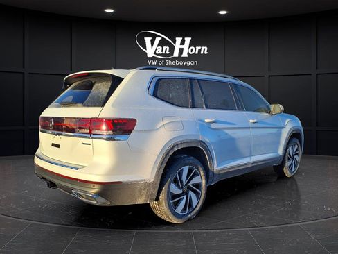 New 2026 Volkswagen Atlas SEL image 5