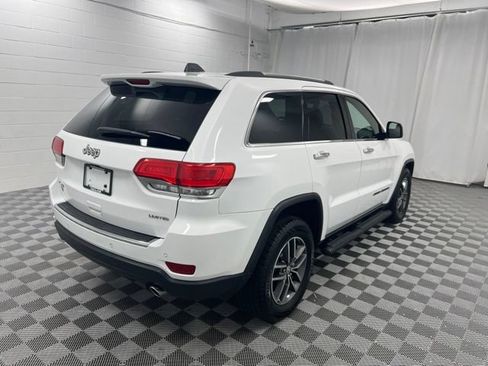 Used 2017 Jeep Grand Cherokee Limited AWD/4WD image 5