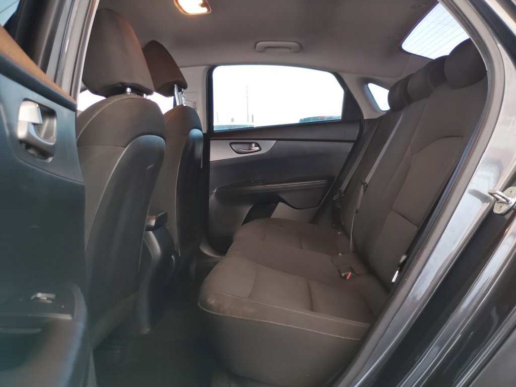 Used 2020 Kia Forte LXS FWD image 18