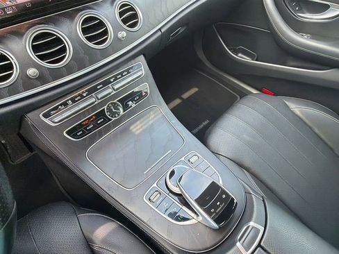 Used 2018 Mercedes-Benz E 300 image 33