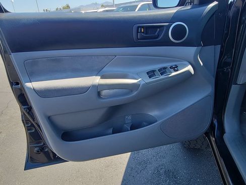 Used 2007 Toyota Tacoma PreRunner RWD image 18
