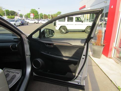 Used 2018 Lexus NX 300 FWD w/ Premium Package image 10