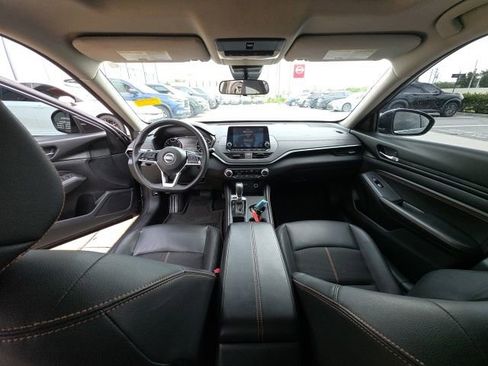 Used 2020 Nissan Altima 2.5 SR w/ Premium Package FWD image 23