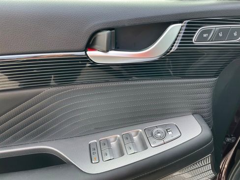 Used 2023 Hyundai Palisade Calligraphy image 11