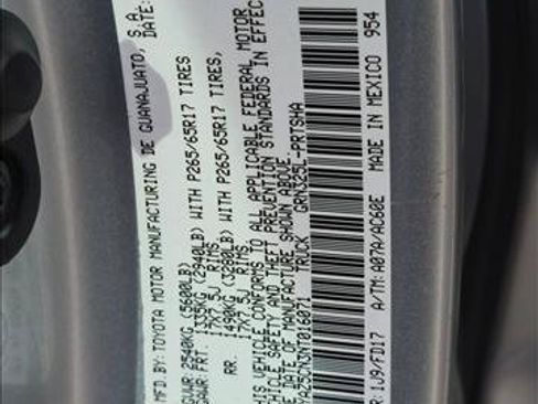 Used 2022 Toyota Tacoma TRD Sport w/ Technology Package RWD image 22