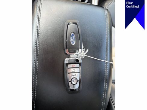 Used 2024 Ford Explorer XLT w/ Equipment Group 202A AWD/4WD image 15