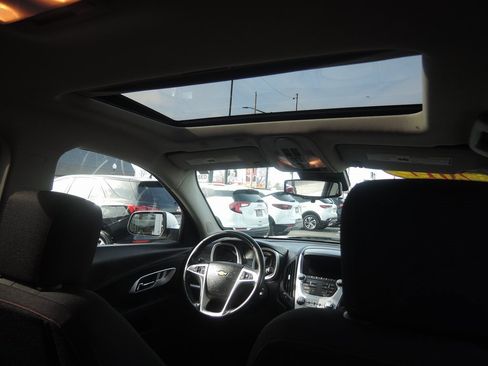 Used 2017 Chevrolet Equinox LT w/ Convenience Package image 33