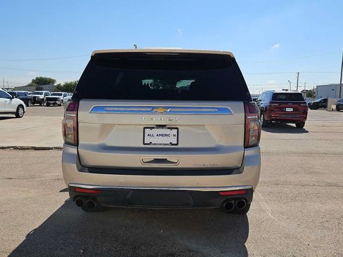 Used 2024 Chevrolet Tahoe Premier AWD/4WD image 7