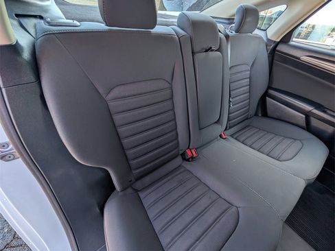 Used 2019 Ford Fusion SE image 22