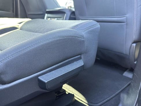 Used 2025 Ford Expedition Active image 27