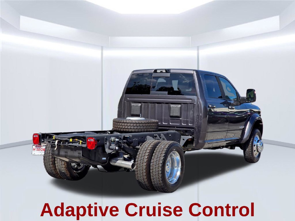 New 2026 RAM 4500 4x4 Crew Cab DRW w/ Laramie Trim Package image 18