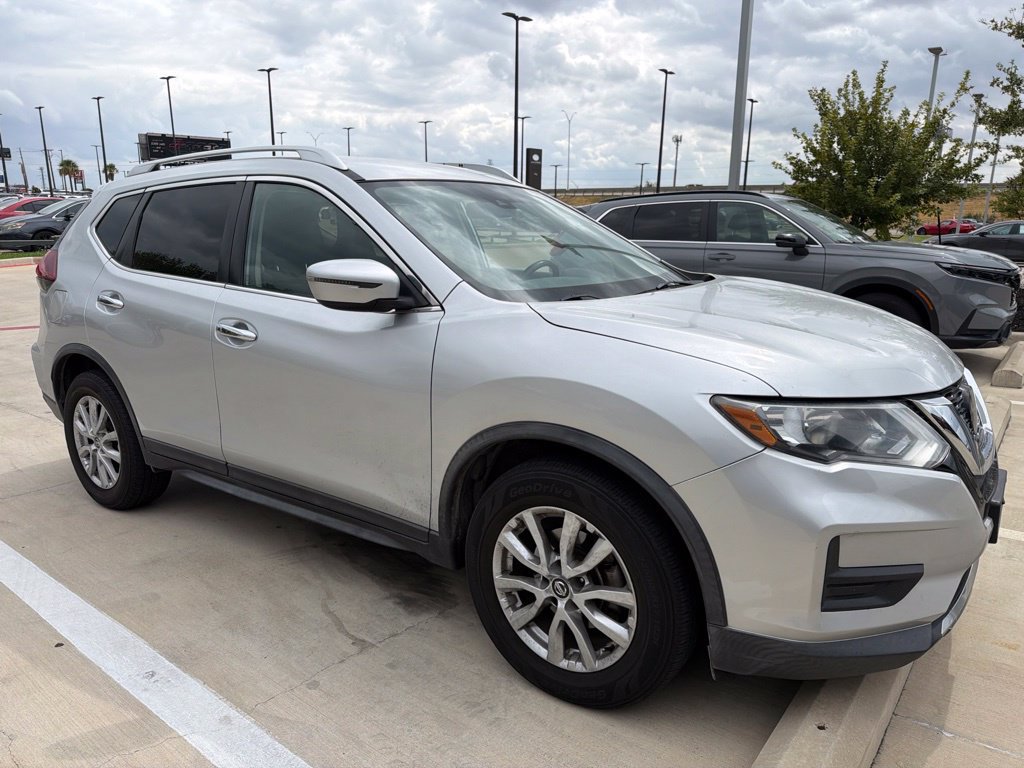 Used 2020 Nissan Rogue SV FWD image 14