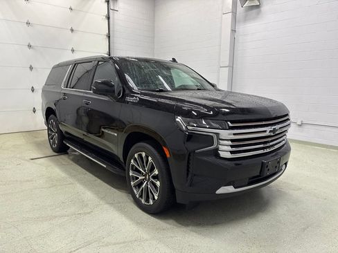 Used 2021 Chevrolet Suburban High Country AWD/4WD image 2