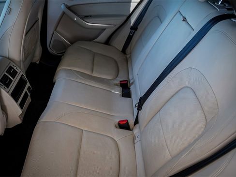 Used 2022 Jaguar F-PACE S image 30