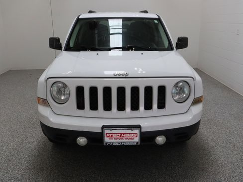 Used 2015 Jeep Patriot Sport w/ Power Value Group FWD image 3