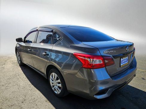 Used 2016 Nissan Sentra S image 5