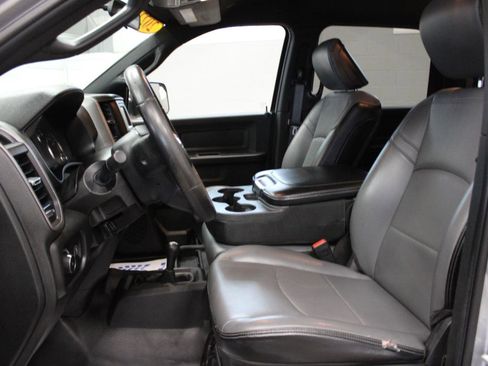 Used 2022 RAM 2500 Tradesman image 11