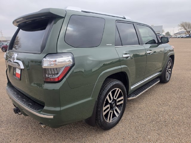 Used 2022 Toyota 4Runner Limited RWD image 5