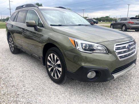 Used 2016 Subaru Outback 2.5i Limited AWD/4WD image 4
