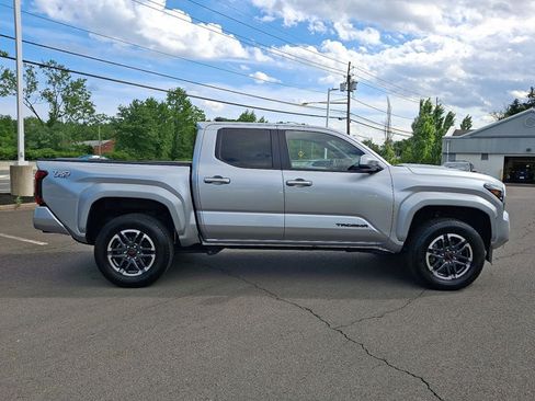 Certified 2024 Toyota Tacoma TRD Sport AWD/4WD image 26