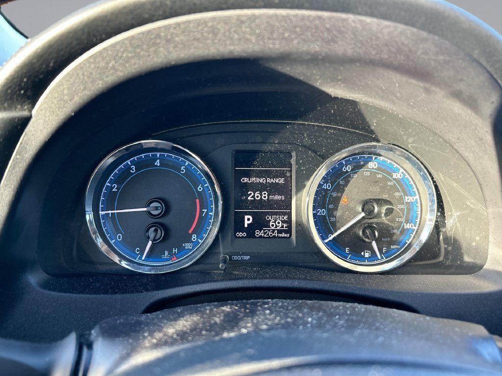 Used 2017 Toyota Corolla LE FWD image 20