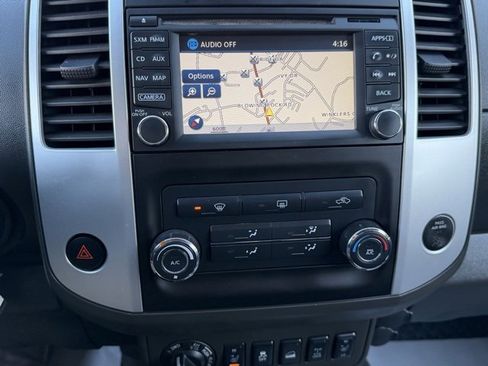 Used 2015 Nissan Xterra PRO-4X w/ Pro-4x Leather Package image 21