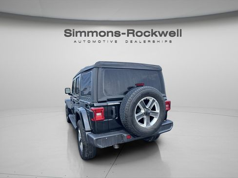 Used 2022 Jeep Wrangler Unlimited Sahara w/ LED Lighting Group image 11