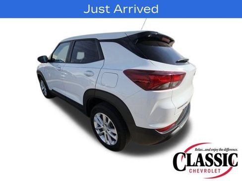 Used 2025 Chevrolet TrailBlazer LS w/ LS Convenience Package image 11