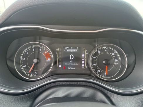 Used 2019 Jeep Cherokee Latitude Plus w/ Cold Weather Group image 19