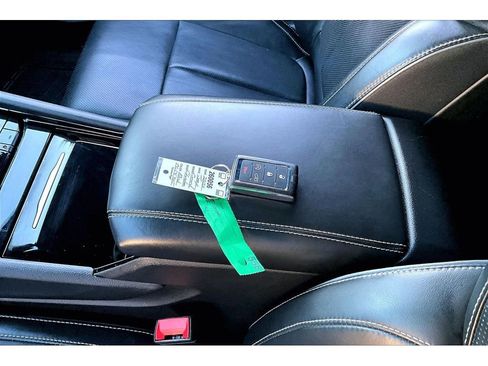 Used 2023 Jeep Grand Cherokee Overland w/ Advanced Protech Group III image 11