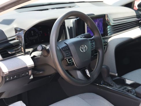 Used 2025 Toyota Camry LE w/ Convenience Package FWD image 14