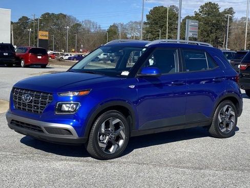 Used 2023 Hyundai Venue SEL w/ Cargo Package image 8