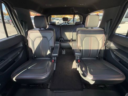 Used 2022 Ford Expedition Limited image 26