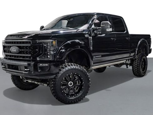 Used 2021 Ford F250 Platinum w/ FX4 Off-Road Package image 5