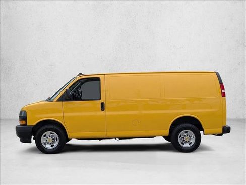 Used 2020 Chevrolet Express 2500 w/ Communications Package image 9