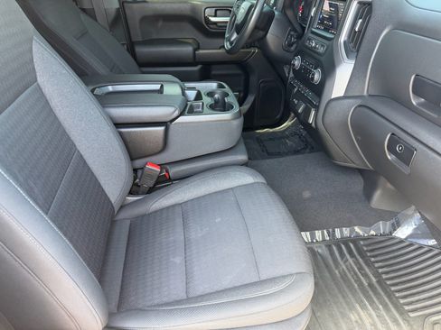 Used 2022 Chevrolet Silverado 1500 Custom RWD image 9