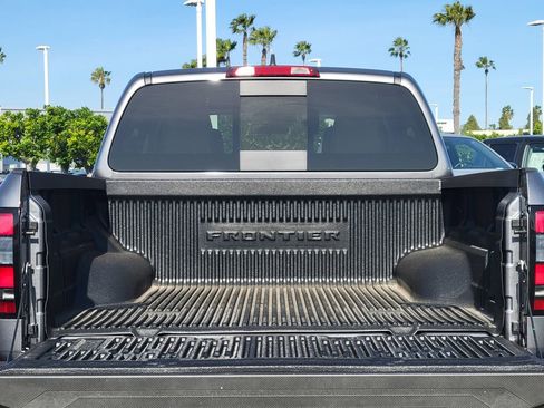 New 2026 Nissan Frontier SV w/ Tow Package image 15