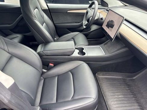 Used 2022 Tesla Model 3 image 21