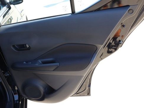 New 2025 Nissan Kicks Play S image 19