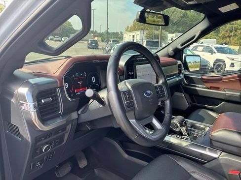 Used 2022 Ford F150 Lariat AWD/4WD image 7