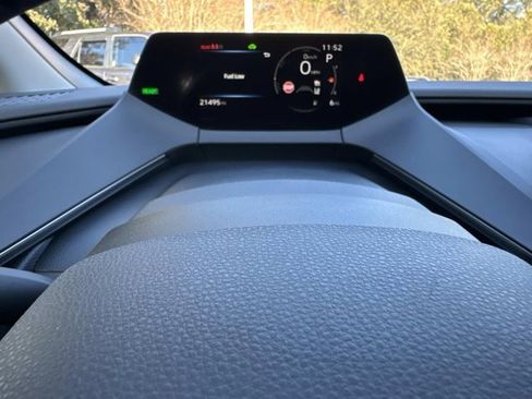 Used 2023 Toyota Prius XLE image 27