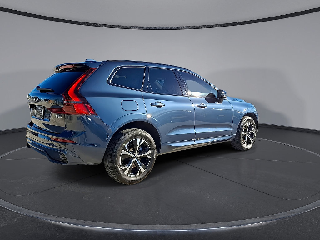 Certified 2026 Volvo XC60 B5 Core AWD/4WD image 7