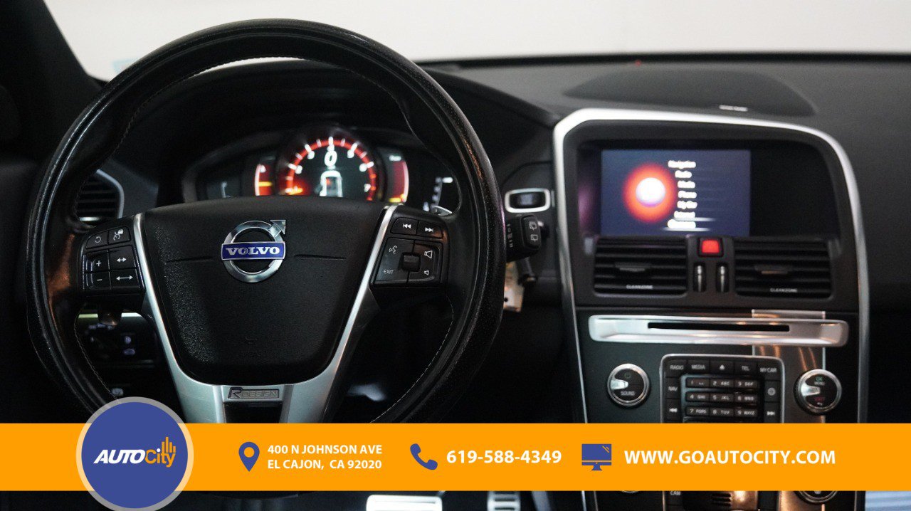 Used 2017 Volvo XC60 T6 R-Design w/ Climate Package AWD/4WD image 5