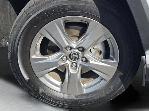 Used 2024 Toyota RAV4 LE AWD/4WD image 16