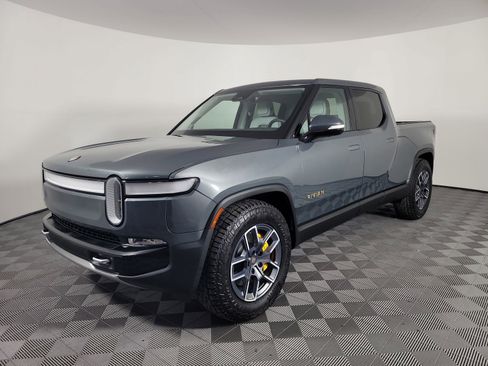 Used 2023 Rivian R1T Adventure image 1