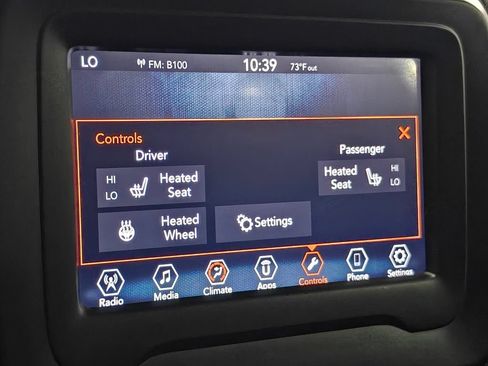 Used 2018 Jeep Renegade Trailhawk w/ Cold Weather Group II AWD/4WD image 31
