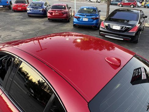 Used 2018 Alfa Romeo Giulia Quadrifoglio w/ Driver Assist Dynamic Package image 28