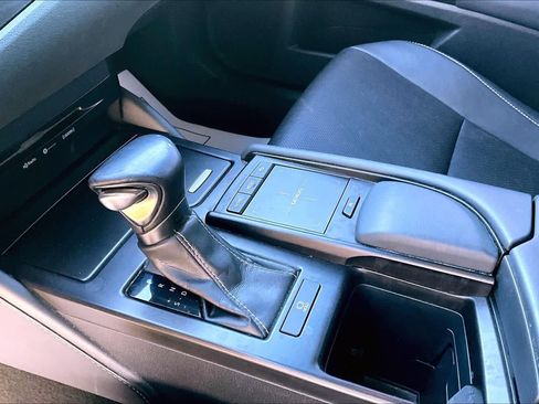 Used 2019 Lexus ES 350 w/ Accessory Package 2 image 16