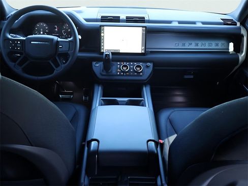 Used 2025 Land Rover Defender 130 V8 image 15