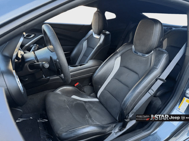 Used 2019 Chevrolet Camaro SS RWD image 10